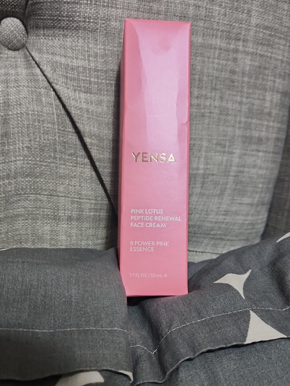 Yensa Beauty Pink Lotus Peptide Renewal Face Cream - Picture 2 of 3